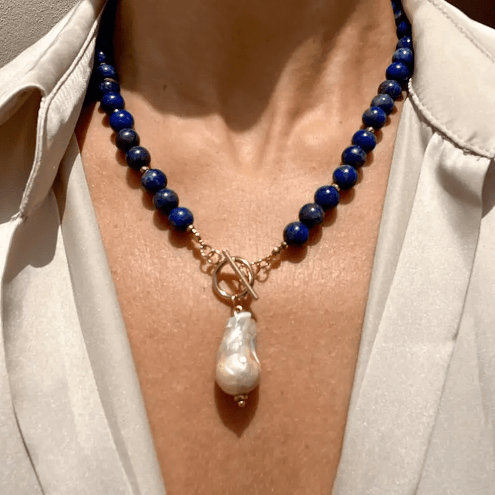Havento™ Baroque Bohemian Collar with Pearls and Navy Blue Details